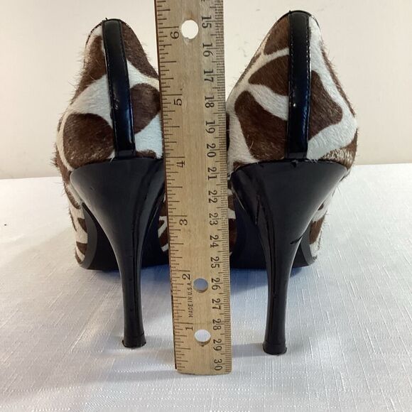 Paola Brown and Cream Pony Print Mary Jane Heels Size 8 - Picture 3 of 10